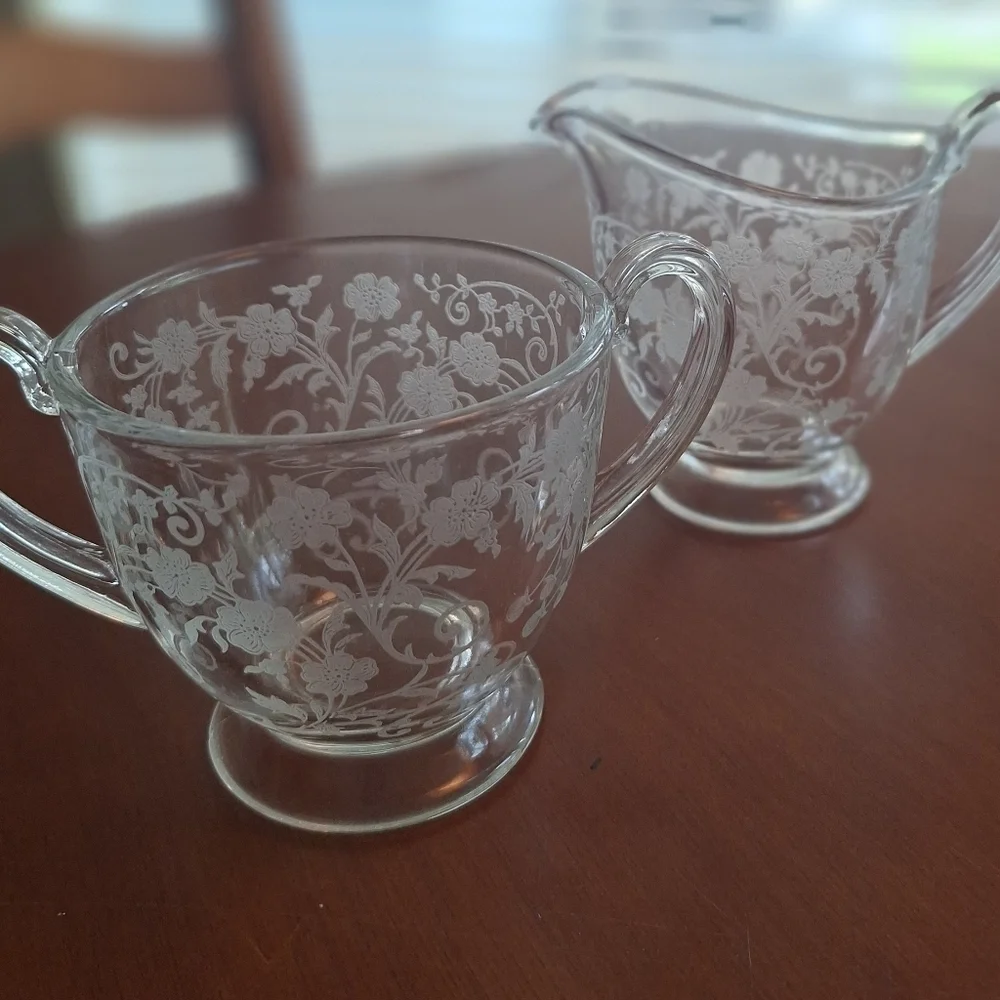 Fostonia ,Buttercup Floral Etched Glass Set